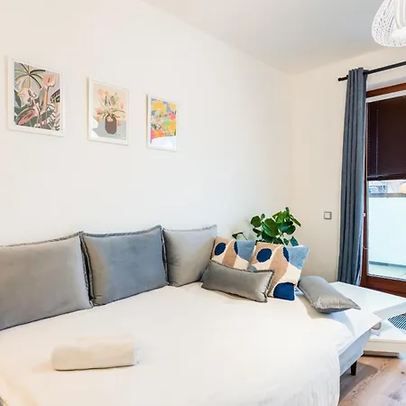 Apartamento River Diamond Residence Apartment In Karlin With Garage And Balcony Praga