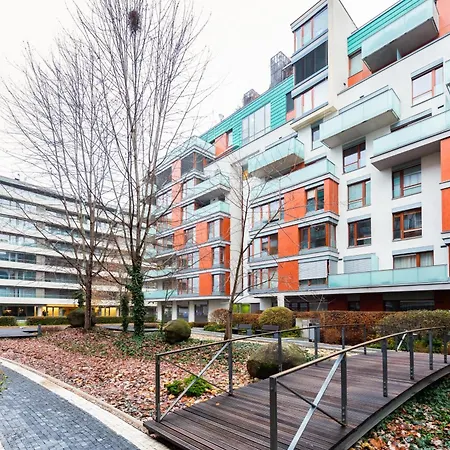 Apartamento River Diamond Residence Apartment In Karlin With Garage And Balcony Praga