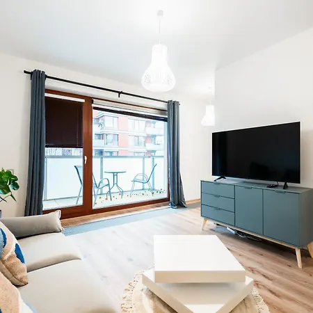 River Diamond Residence Apartment In Karlin With Garage And Balcony Apartamento